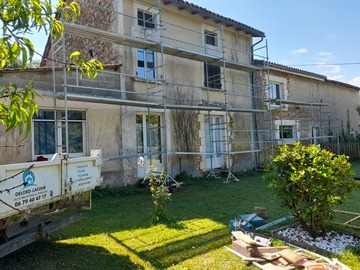 rénovation de façade en cours Périgueux